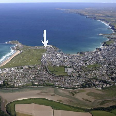 Apartment 100M From Fistral Beach- Underground Parking-Surf Shower & Locker- Sleeps 6 Newquay  Bagian luar foto